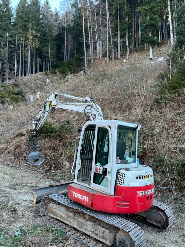 Mini excavator Takeuchi TB 80FR - Image 2